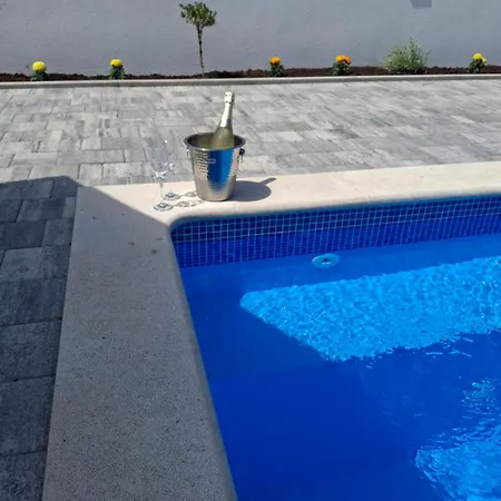 Chivas Villa Kovacic