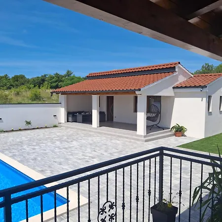 Chivas Villa Kovacic